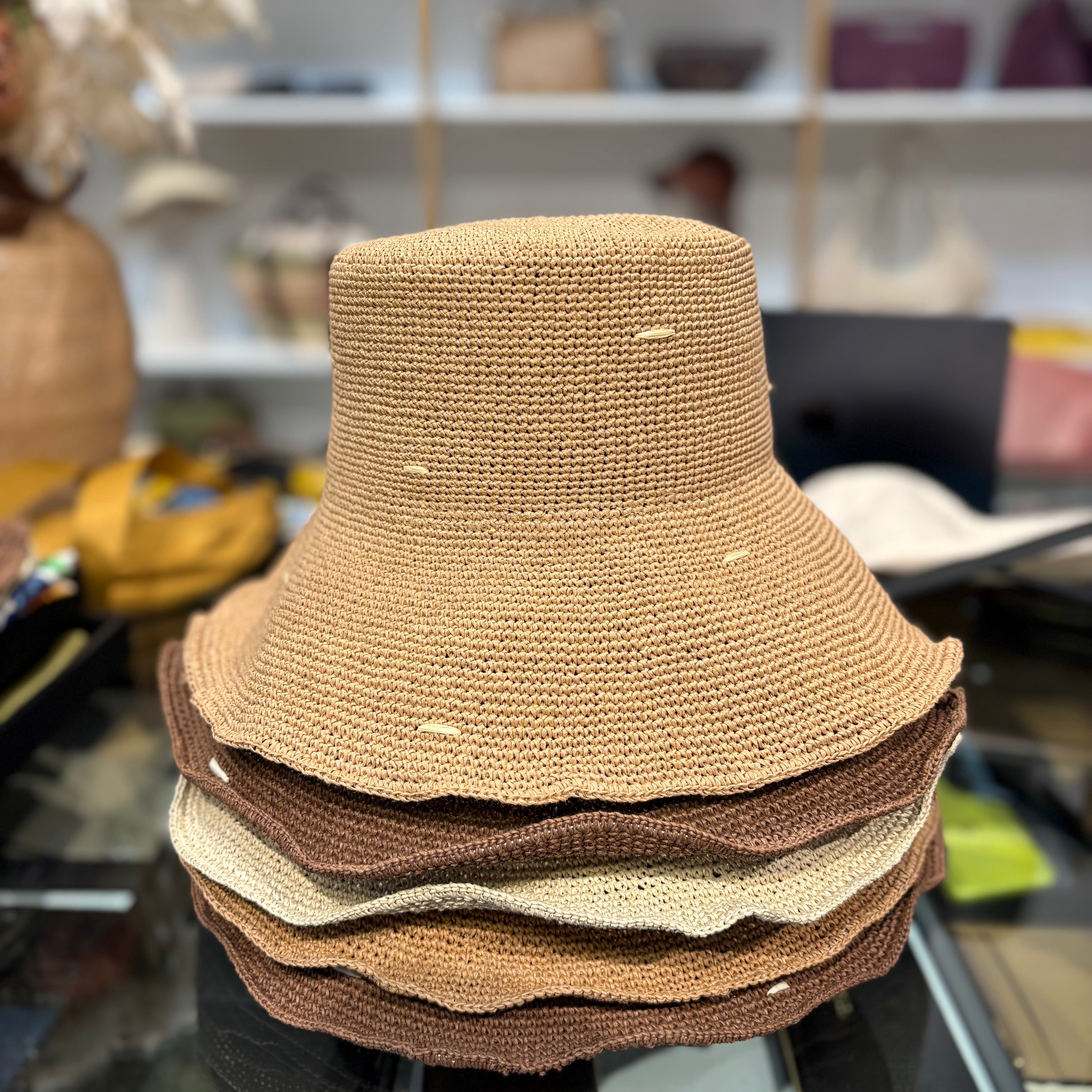 Cloche sabbia con ricami