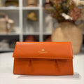 Pochette con catena a spalla