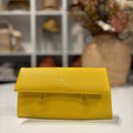 Pochette con catena a spalla