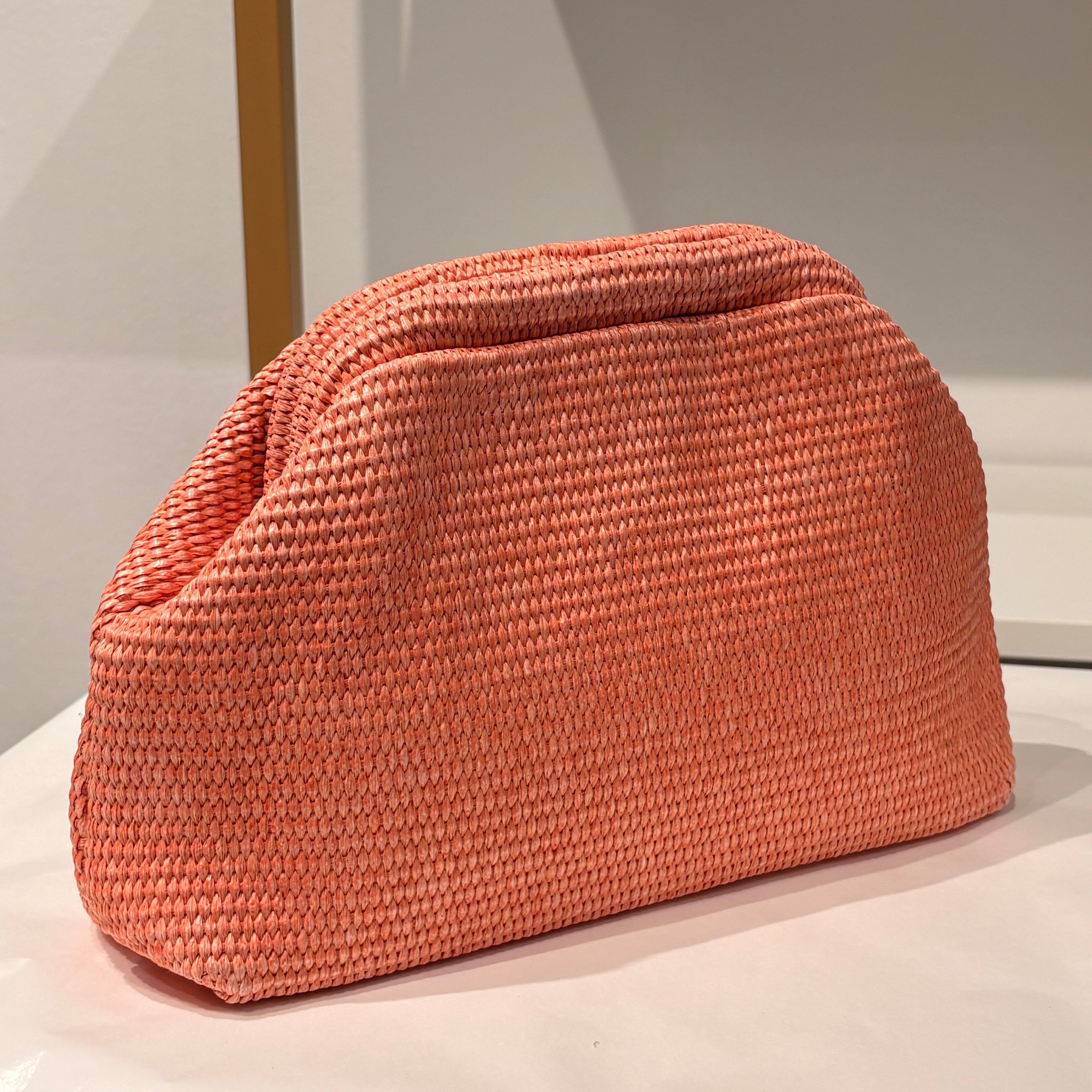 Pouch corallo con tracolla