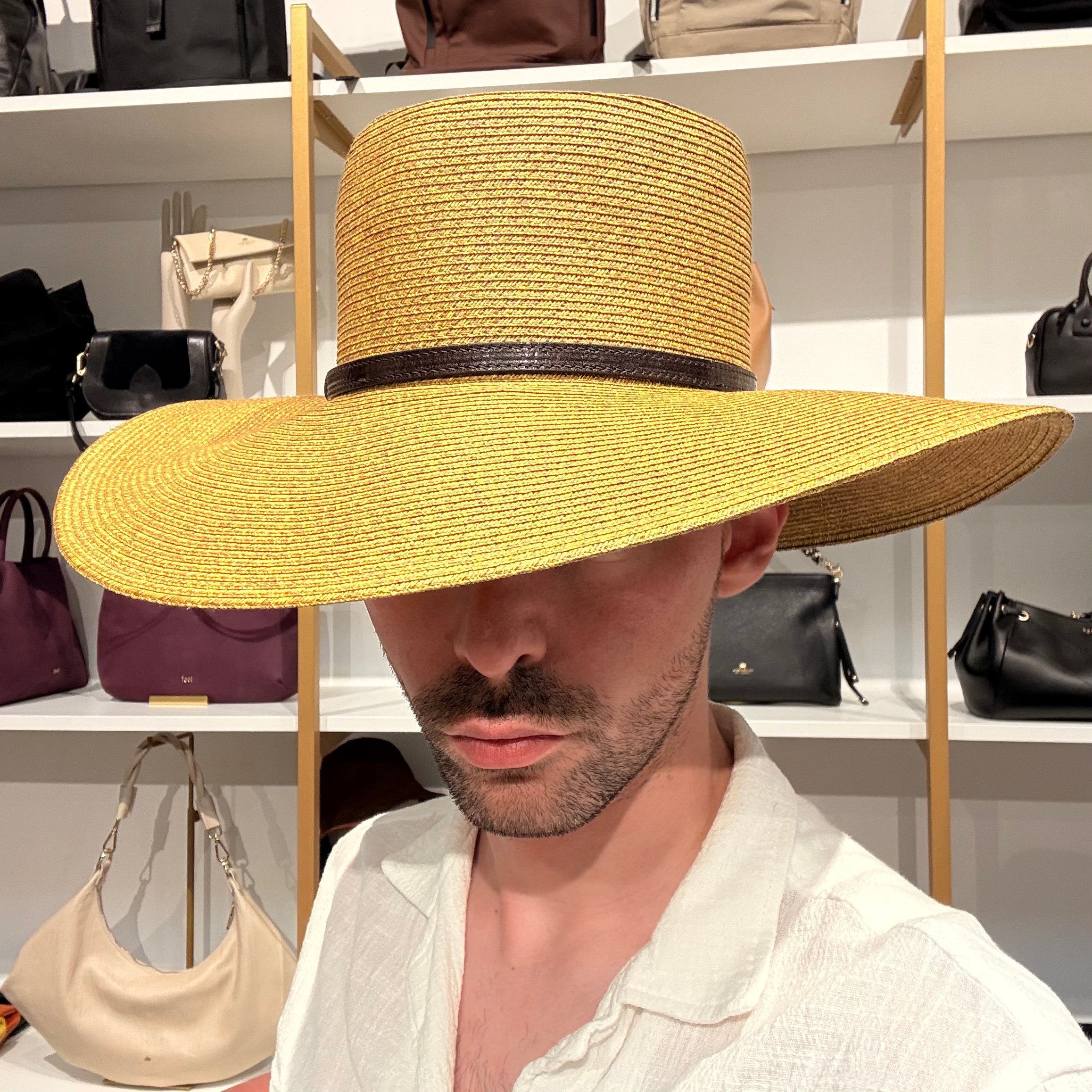 Cappello a tesa larga senape bruciato